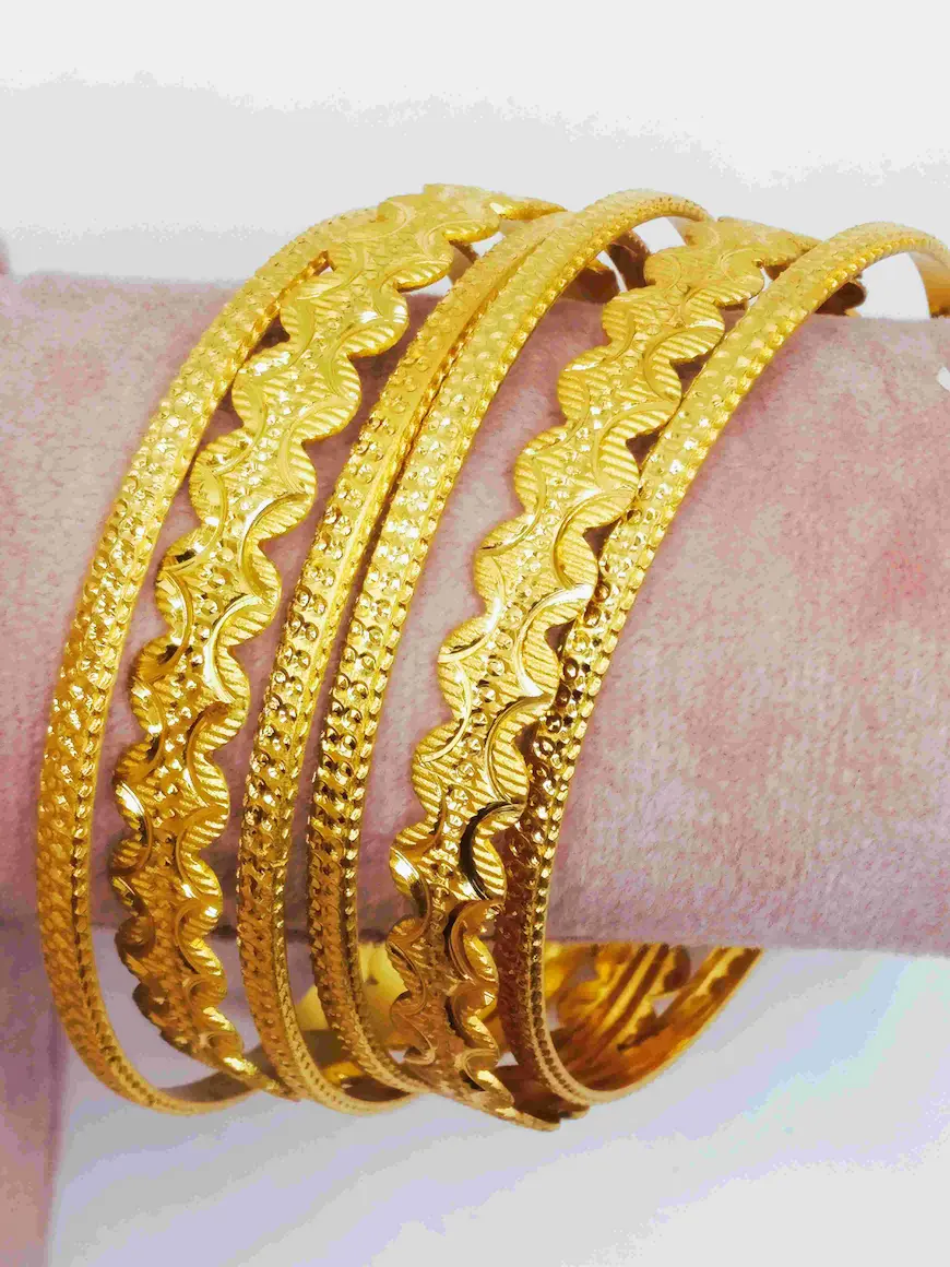 Stylish gold plated bangle for women - Lorieyn jewellery