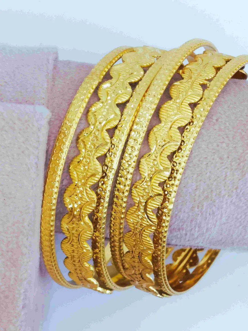 Stylish gold plated bangle for women - Lorieyn jewellery