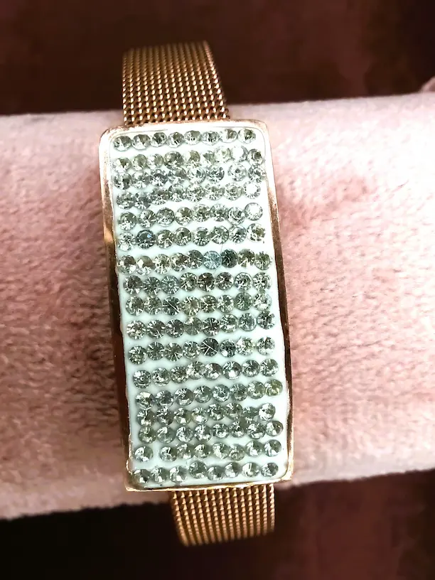 Stylish gold plated bracelet for women - Lorieyn jewellery