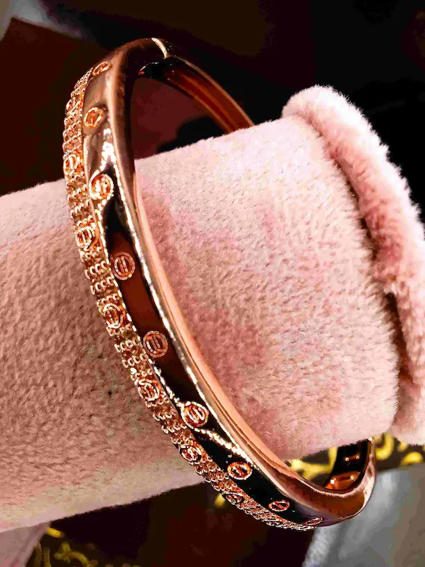 Stylish gold plated bracelet for women - Lorieyn jewellery