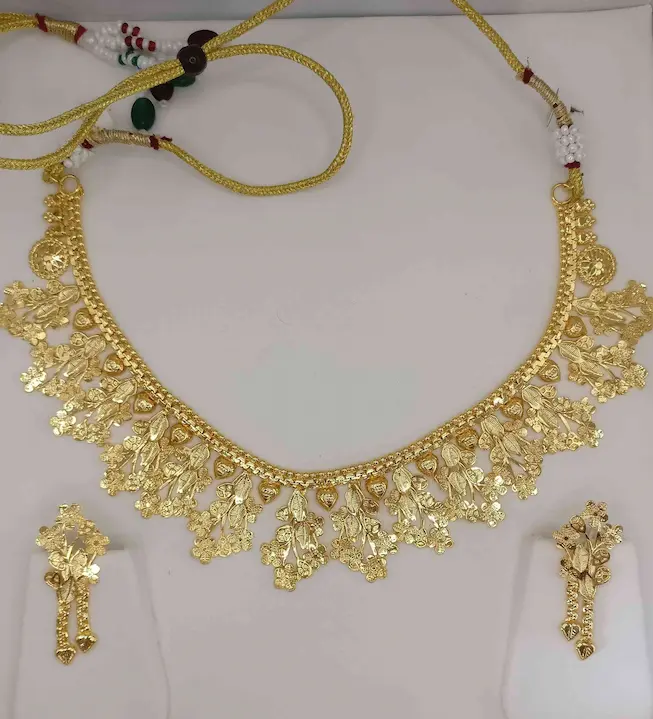Stylish gold plated necklace for women - Lorieyn jewellery